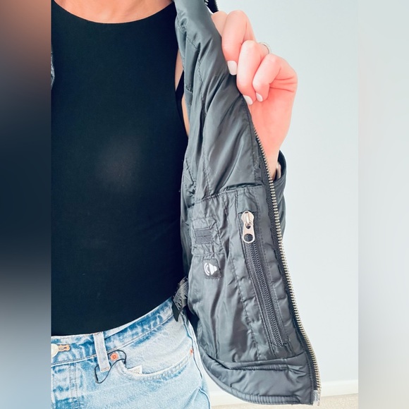 North face jacket - Picture 4 of 9